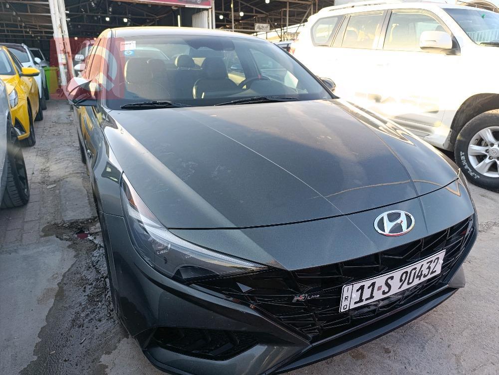 Hyundai Elantra